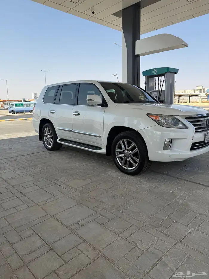 لكزس 2012 فل كامل سعودي 3