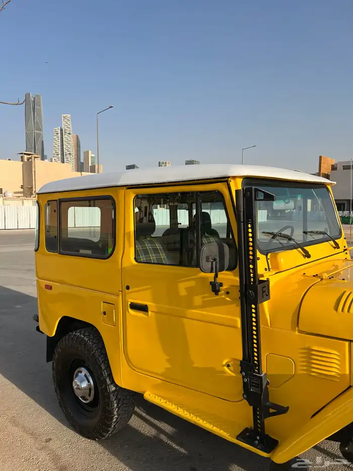 جيب ربع لاندكروزر 1983 مجدد كامل 30