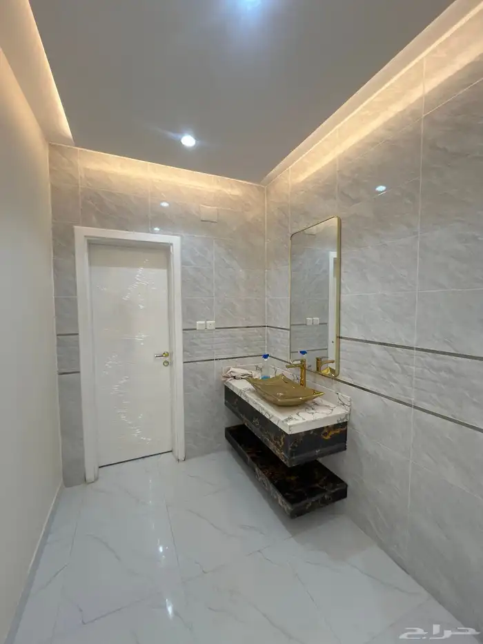 للبيع شقه الريان 450 10