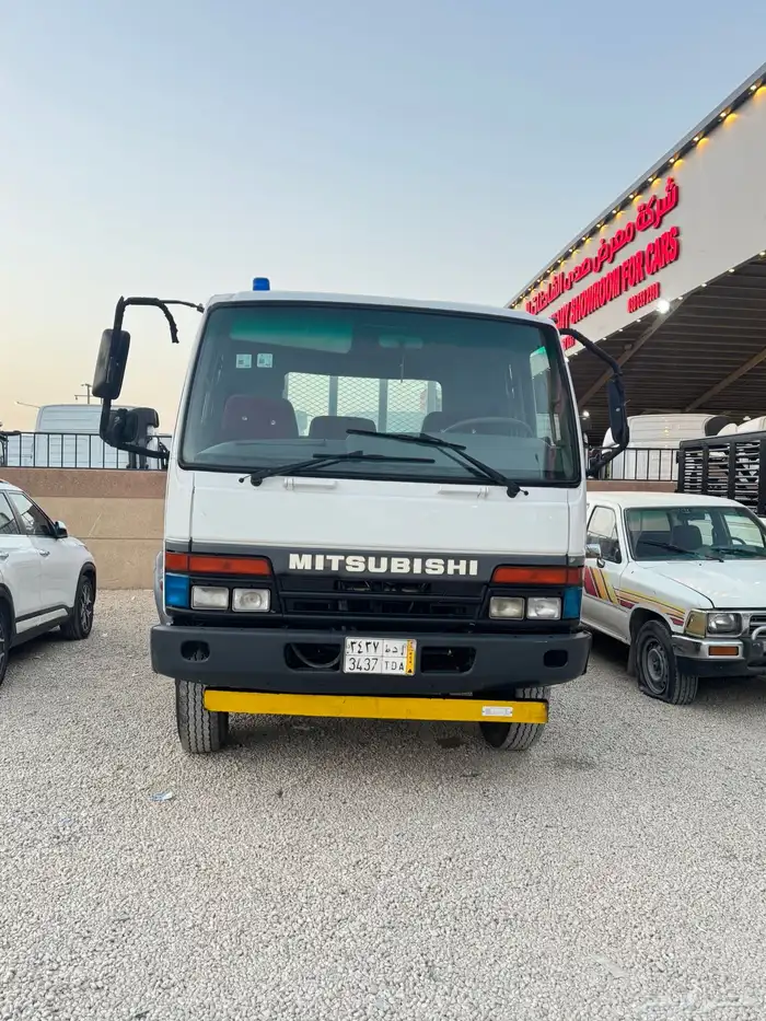 دنه متسوبيشي كانتر 0