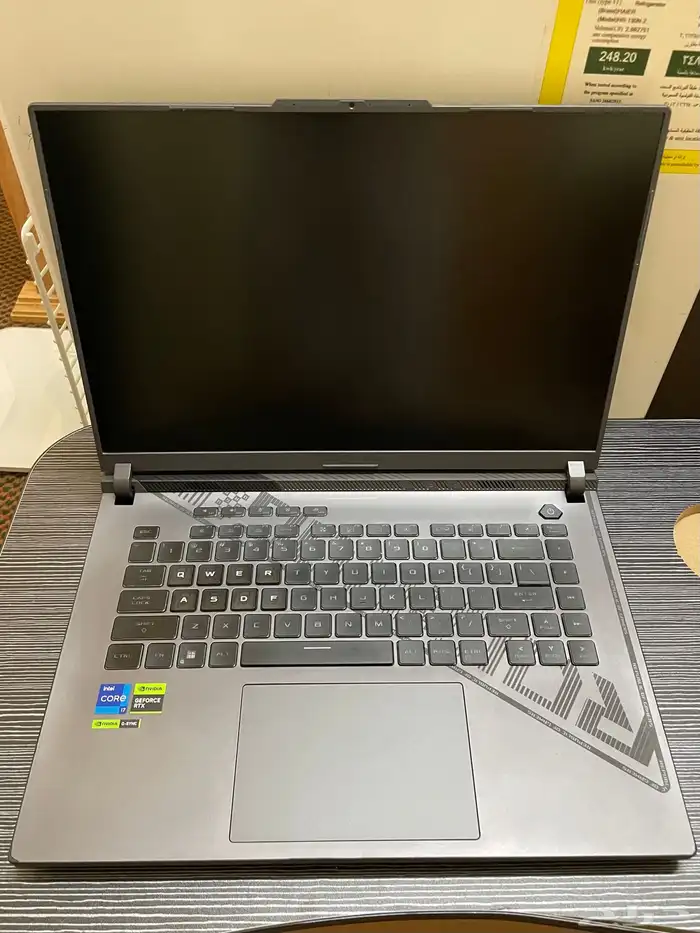 Asus Strix G16 i7 4060 32GB 0