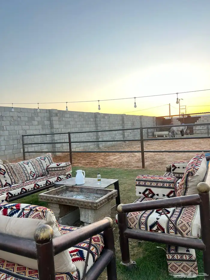 مربط اسطبل النجايب متبقي غرفة واحدة فقط 8