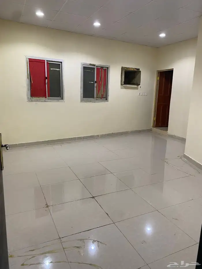 شقة للايجار في حي العزيزيه بحائل 1