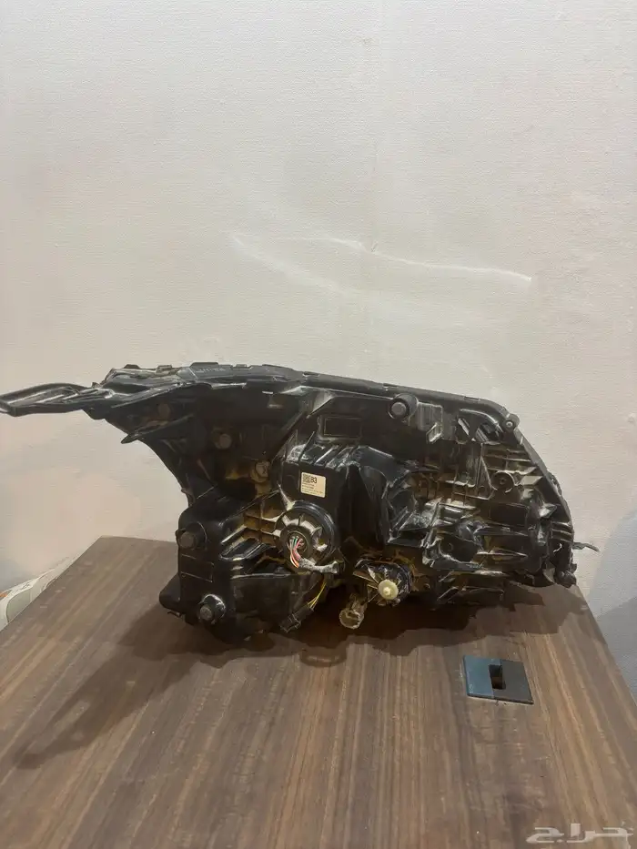 شمعة  جيب نيسان باترول بلاتنيوم 4