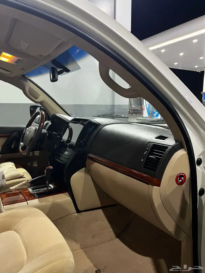 لاندكروزر 2013 GX_R 42