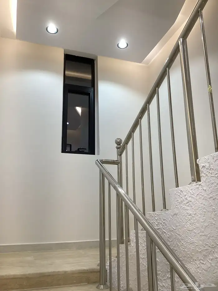 للبيع روف فاخر بتصميم راقي حي هيف أحد رفيدة 2