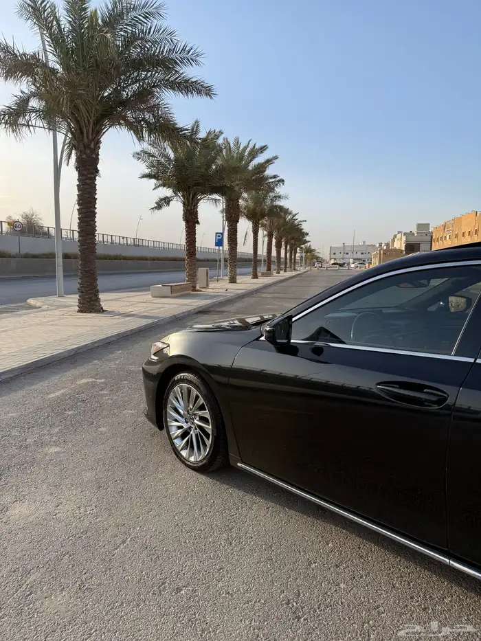 لكزس ES350 CC 2020 فل كامل وكالة 11