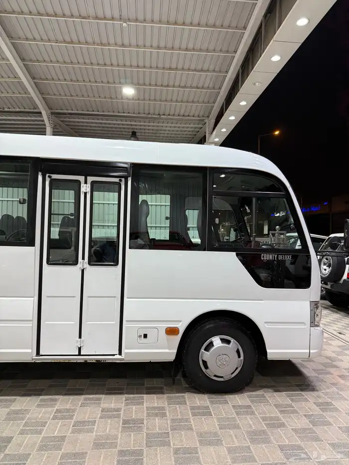 للبيع باص هونداي كونتي موديل 2014 ديزل ( عداد قليل) 11