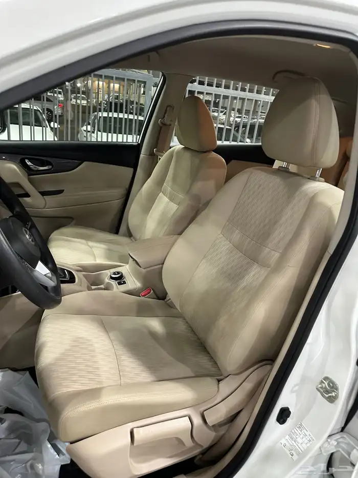 اكس تريل 2020 نص فل دبل لدى معرض(عبيد الرشيدي) 20