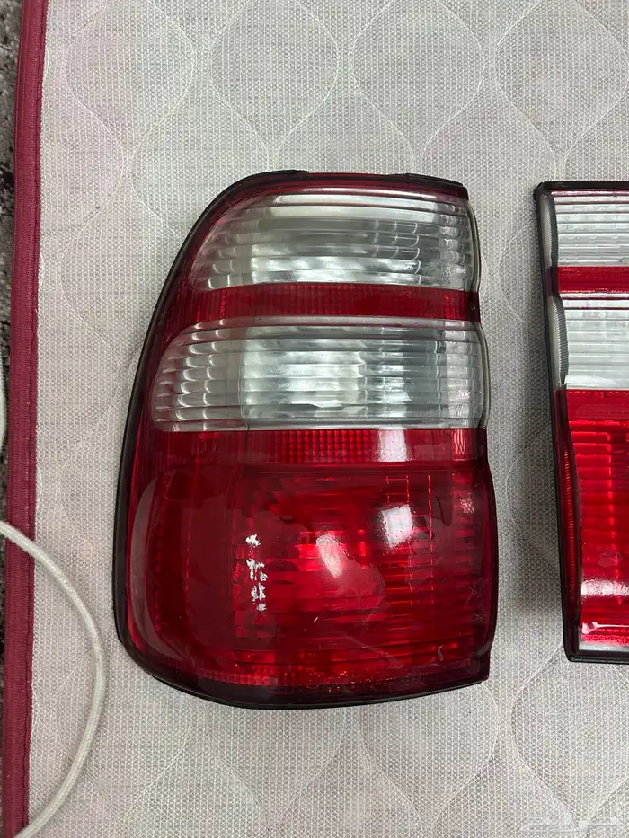 اصطبات لاندكروزر الحد 300 2