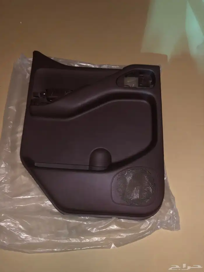 ديكور باب خلفي نافارا 2012-2015 اصلي وكالة 0