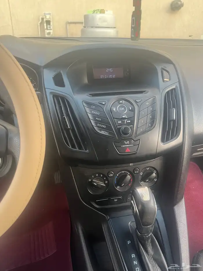 فورد فوكس موديل 2012 للبيع 5