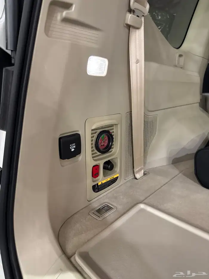 تويوتا لاندكروزر GXR-S بنزين 2025 13