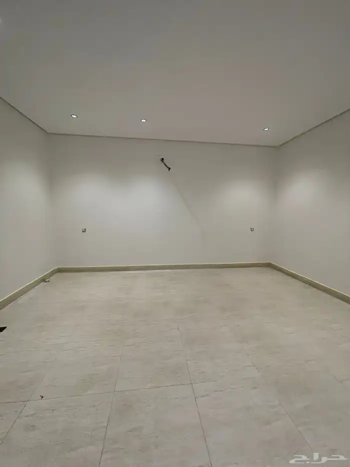 للبيع ارواف فى عماره تاون هاوس بدرة المنسك تشطيب سوبر لوكس 16