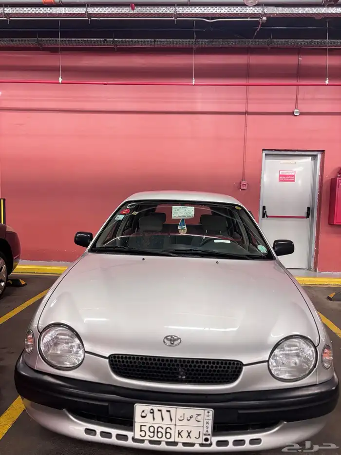 كورولا مخزنه مديل 99ماشية 86 الف 20