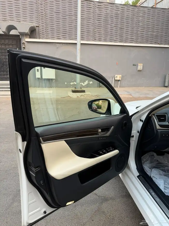 لكزس GS350 سعودي 17