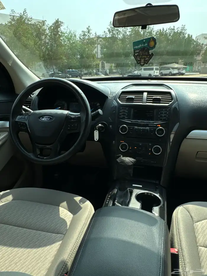 اكسبلورر 2018 نظيف V6 دبل تنفس طبيعي 32