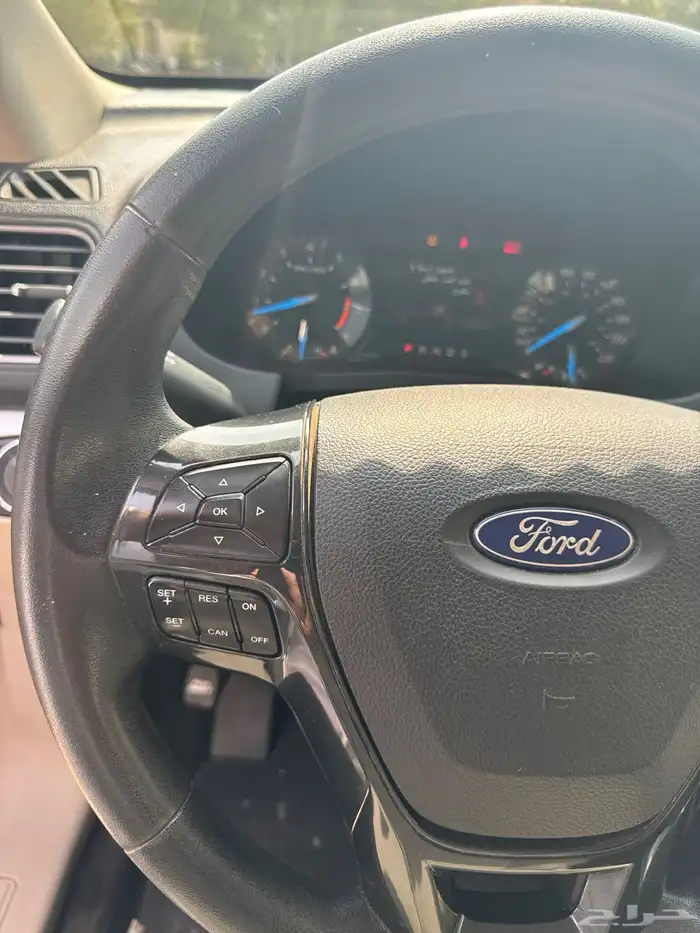 اكسبلورر 2018 نظيف V6 دبل تنفس طبيعي 25