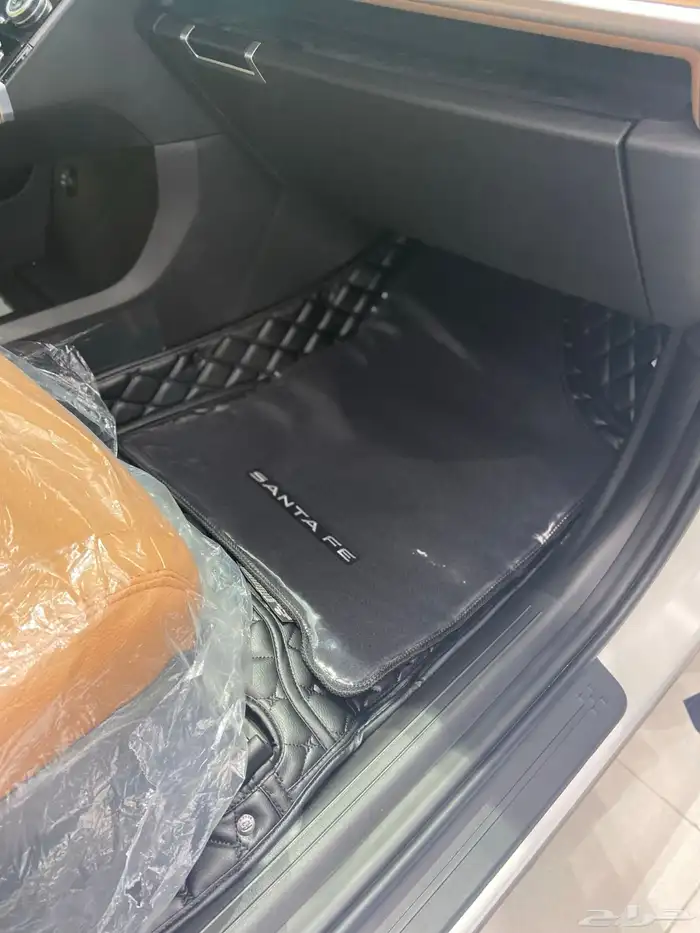 تفصيل أرضيات وخياطة لدعسات السيارات 1