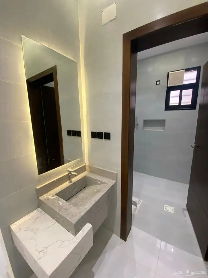 للبيع روف علوي مع ملحق تشطيب فاخر من 670 الف 9