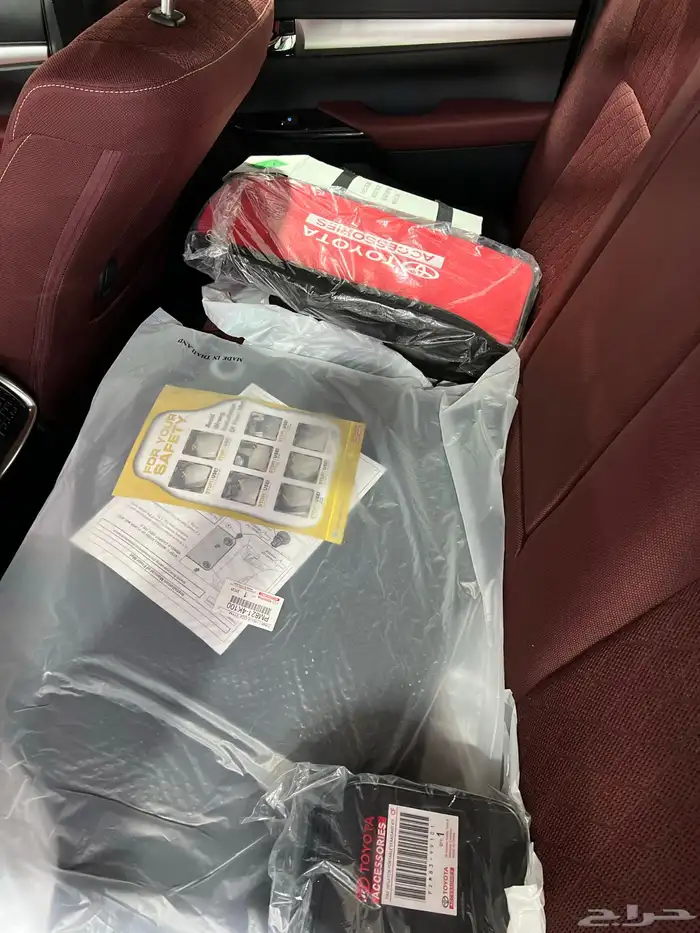 تويوتا   هايلوكس غمارتين دبل بنزين توماتيك2025 جديد 138.000 26