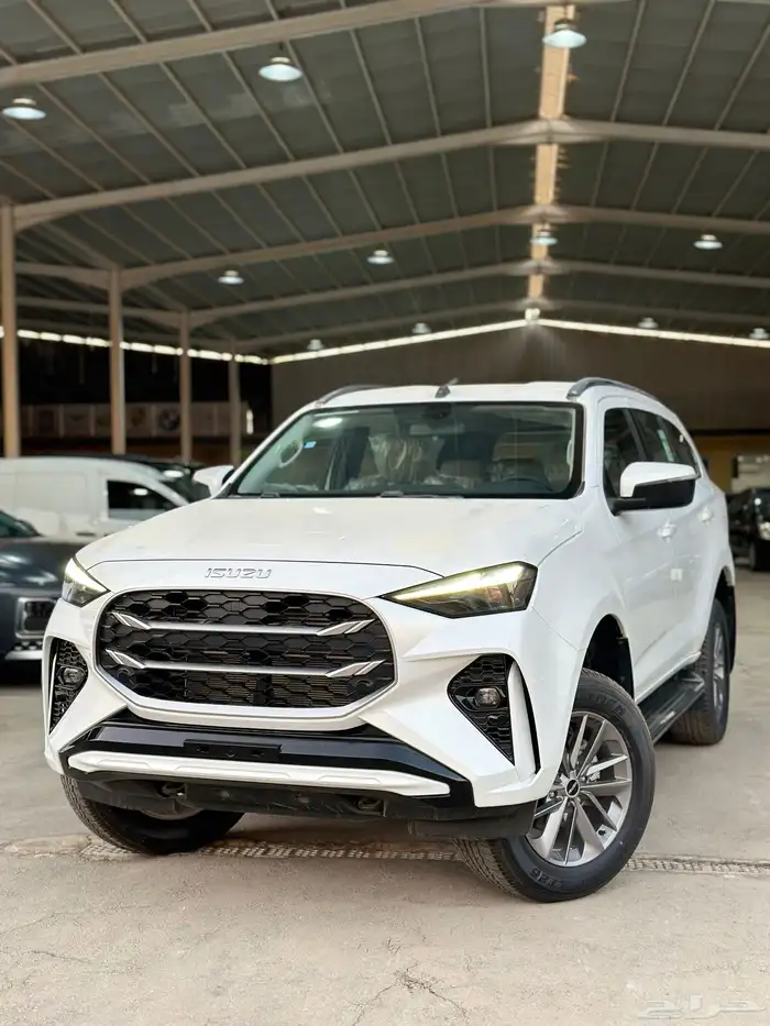 ايسوزو MU-X 2025 0