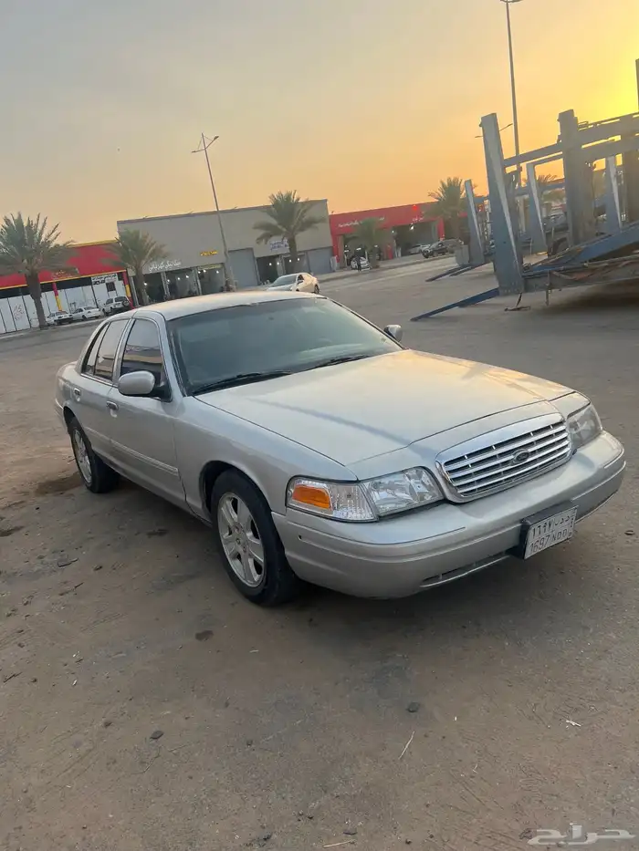 فورد فكتوريا 2011 2