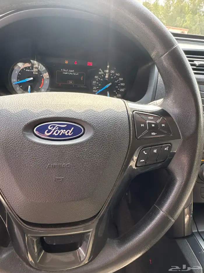 اكسبلورر 2018 نظيف V6 دبل تنفس طبيعي 26