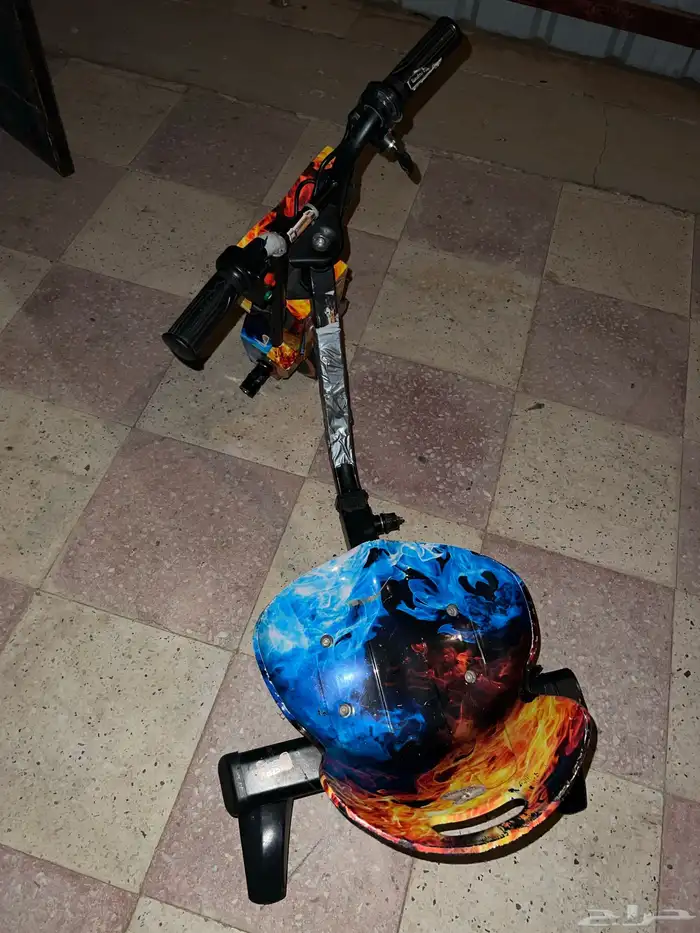 سكوتر للبيع خربان فيه مدخل الشاحن بس 0