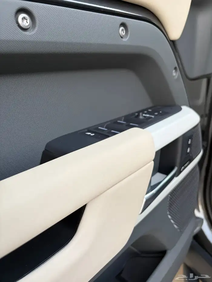 ديفندر اكس داينمك 6 سلندر 2023 (مخزن ماشي 22 الف) تحت الضمان 43