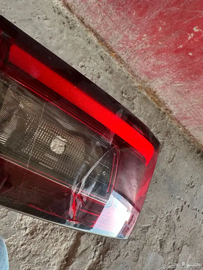 اسطب خلفي يسار يارس 2023   2024 3