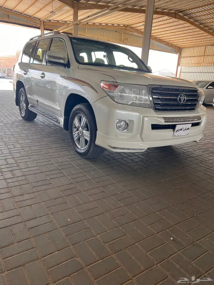 جيب لاندكروزر GXR 2013 1