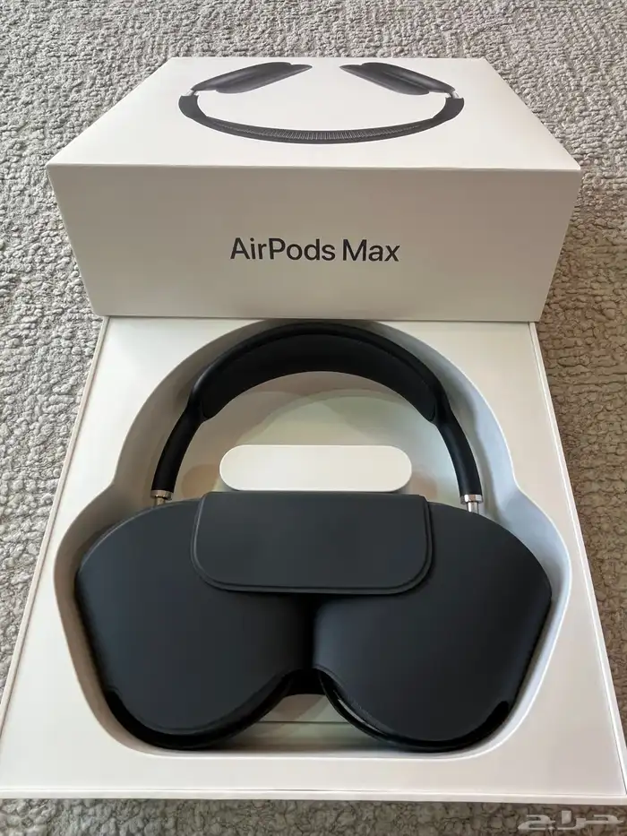 سماعة ابل برو ماكس نظيفة جدا 1