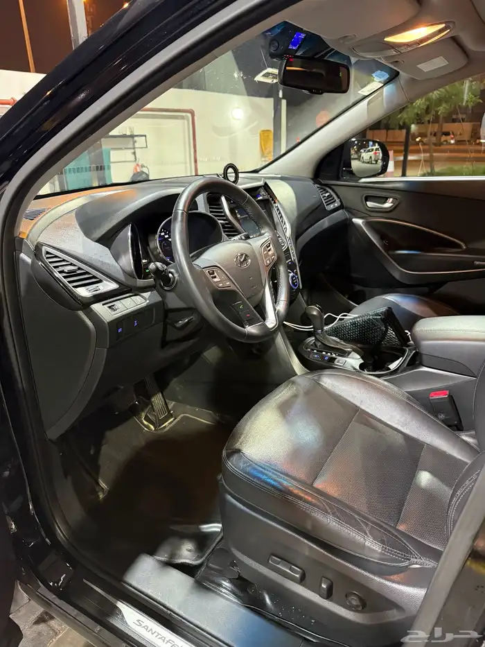 هيونداي سانتافيه 2015 فل كامل   بحالة ممتازة 4