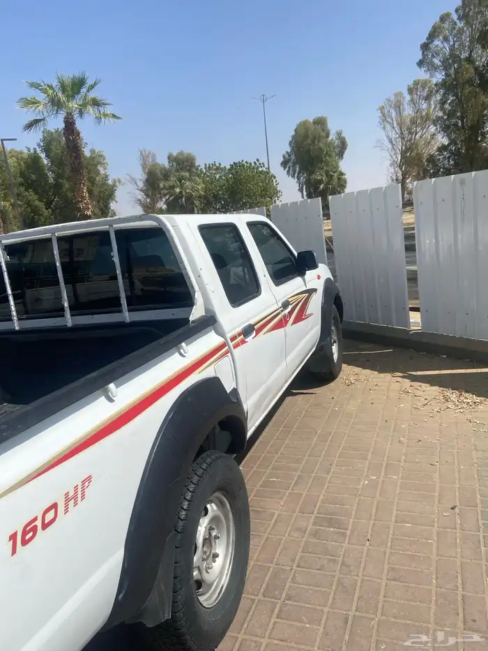 ددسن 2015 دبل فيه رشوش خفيف ومتفرقه مكينه وقير ودبل على ال 0