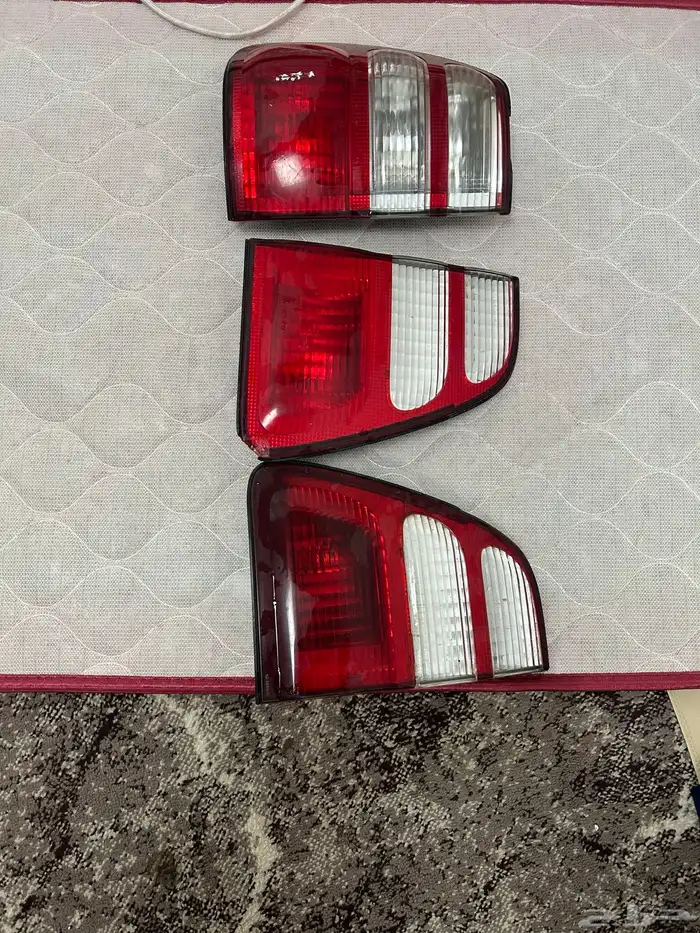 اصطبات لاندكروزر الحد 300 3