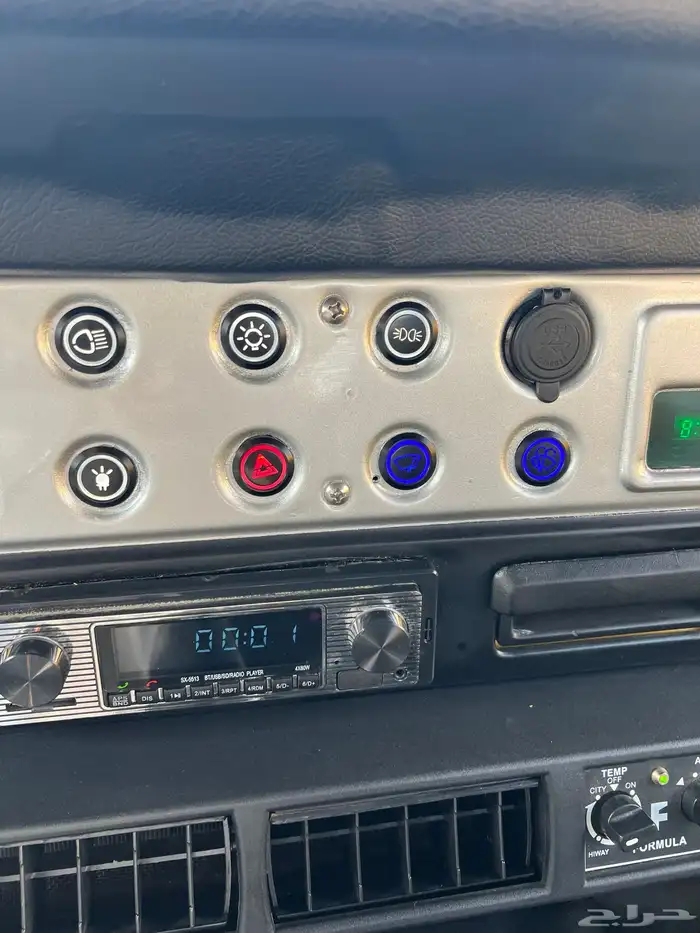 جيب ربع لاندكروزر 1983 مجدد كامل 43