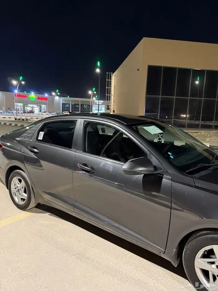 اكسنت 2025 لون رمادي 19