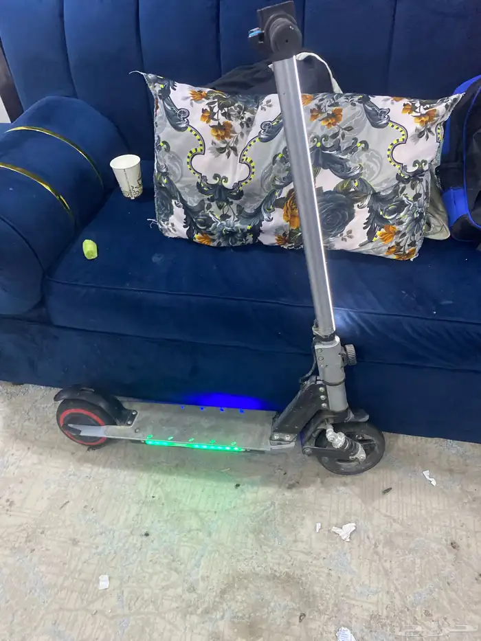 شاحن ارسل لنا برغل عمر رشاد لون الرصاصي Bre 0