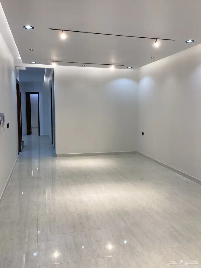 للبيع روف فاخر بتصميم راقي حي هيف أحد رفيدة 10