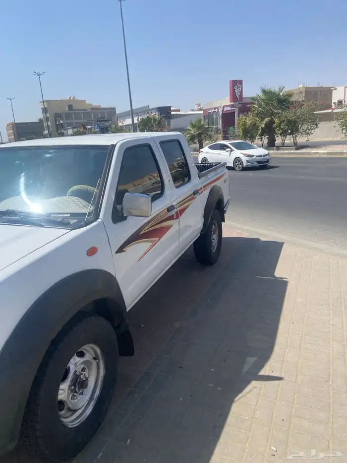 ددسن 2015 دبل فيه رشوش خفيف ومتفرقه مكينه وقير ودبل على ال 2