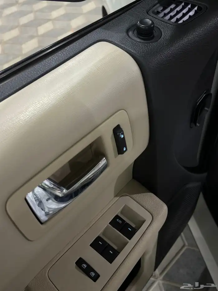 فورد فلكس 2014 عائلي ثلاث صفوف 17