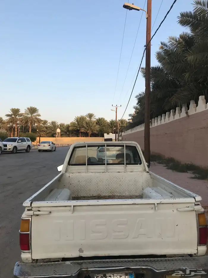 سيارة داتسون غمارة لنقل الأغراض بالخرج 2