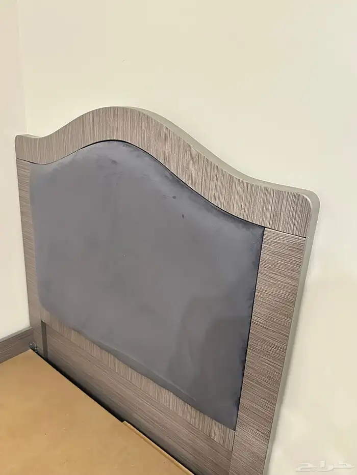 بيع سريرين أو سرير نضيف جدا 3