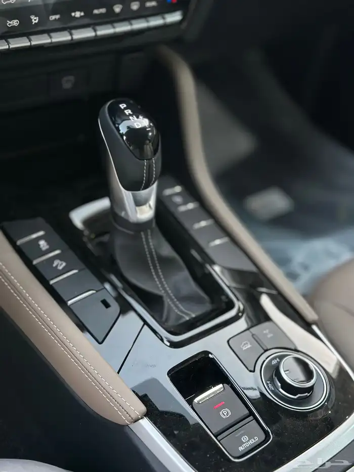 ايسوزو MU-X 2025 10