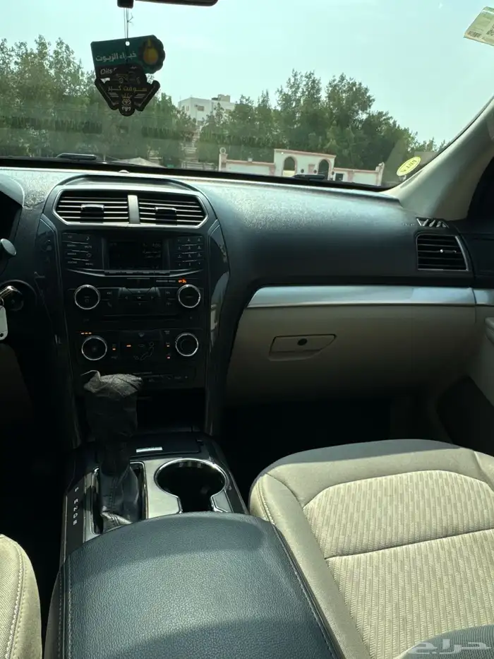 اكسبلورر 2018 نظيف V6 دبل تنفس طبيعي 35