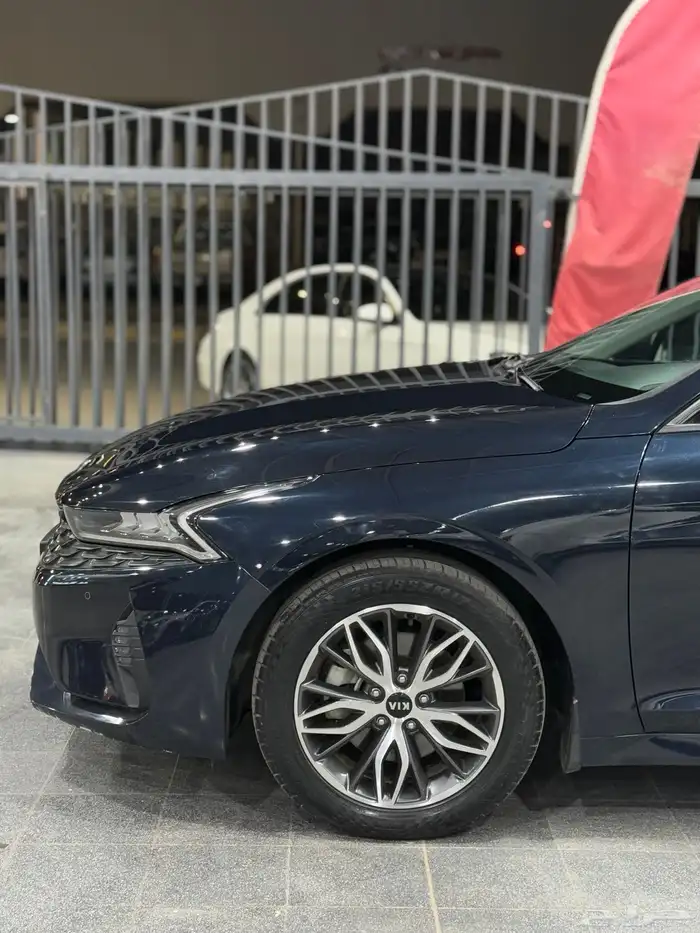 كيا K5 مطور 2021 كحلي لدى معرض(عبيد الرشيدي) 14