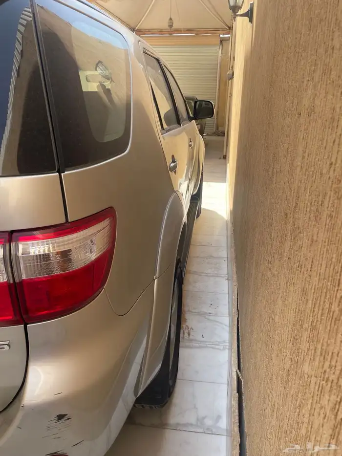 سيارة فورتشنر موديل 2010 للبيع 6 سلندر 6