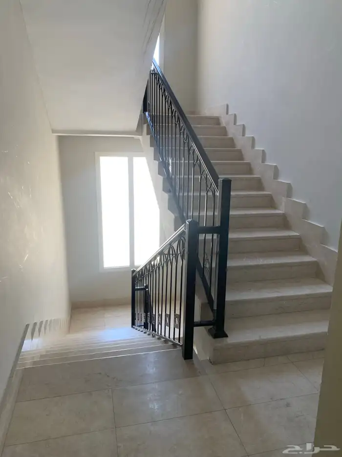 شقه فاخرة للايجار في الحمراء 2