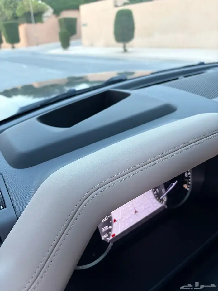 ديفندر اكس داينمك 6 سلندر 2023 (مخزن ماشي 22 الف) تحت الضمان 42